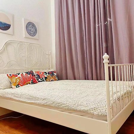 Familienfreundliches Apartment Im Zentrum Fuer Geschaeftsreisen Und Privat Dresden Luaran gambar